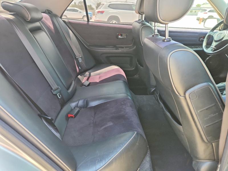 Photo 10 from auction – 2003 LEXUS IS 300 with VIN JTHBD192130073551