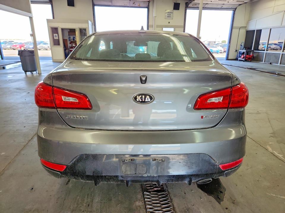 Photo 6 from auction – 2016 KIA FORTE with VIN KNAFX6A87G5598255