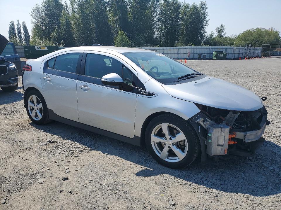 Photo 4 from auction – 2015 CHEVROLET VOLT with VIN 1G1RC6E40FU142050