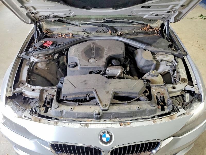 Foto 11 de la subasta – 2015 BMW 328 con VIN WBA3B3G56FNT18191
