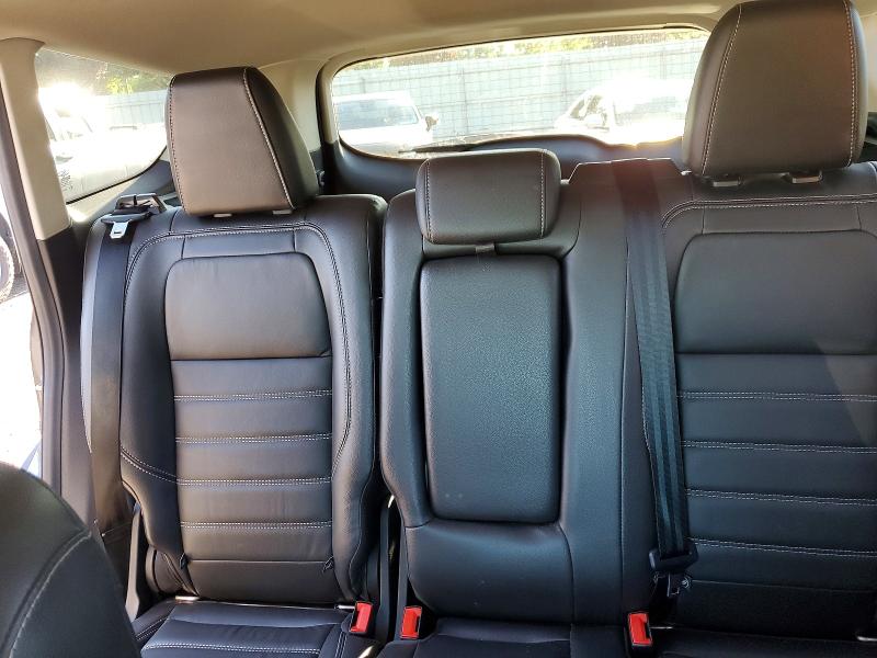 Photo 10 from auction – 2018 FORD ESCAPE with VIN 1FMCU9HD3JUA01453