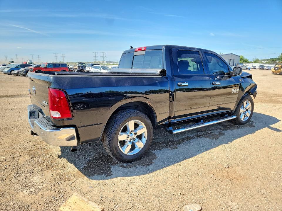 Снимка 3 от търг – 2015 RAM 1500 с VIN 1C6RR7LG0FS573743