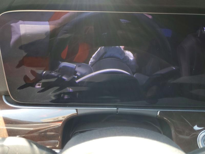 Photo 9 from auction – 2022 MERCEDES-BENZ E with VIN W1KZF8DB1NB059141
