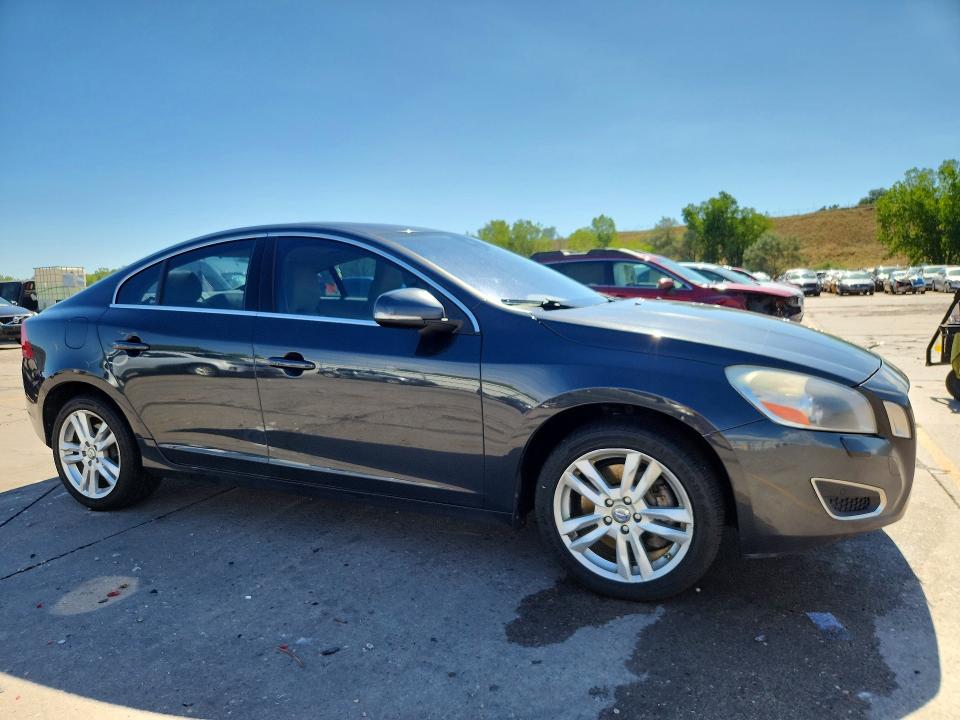Photo 4 from auction – 2013 VOLVO S60 with VIN YV1612FH1D2202463