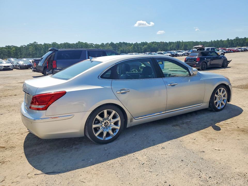 Photo 3 from auction – 2012 HYUNDAI EQUUS with VIN KMHGH4JH4CU056986