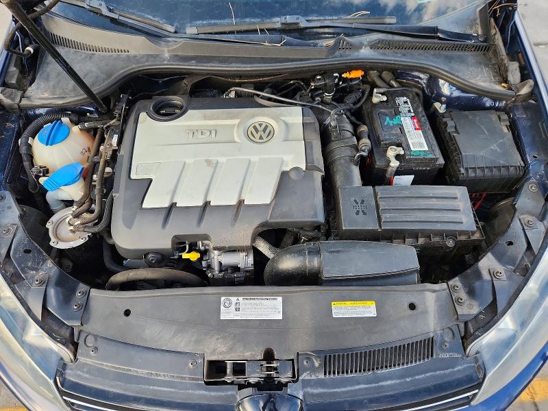 Photo 11 from auction – 2014 VOLKSWAGEN JETTA with VIN 3VWPL7AJ9EM615394