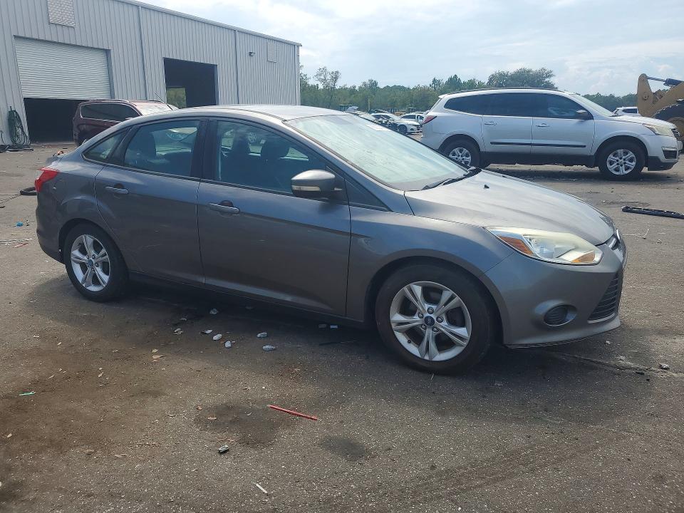 Photo 4 from auction – 2014 FORD FOCUS with VIN 1FADP3F20EL228342