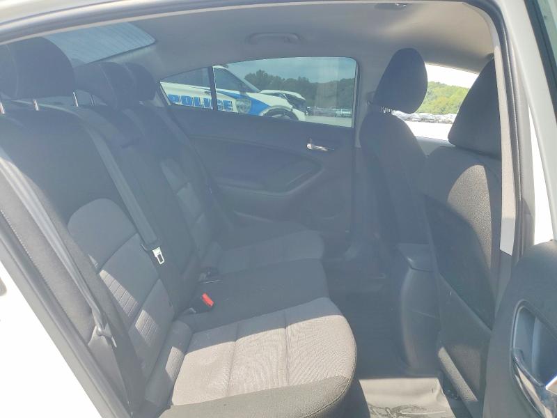 Photo 10 from auction – 2016 KIA FORTE with VIN KNAFX4A82G5545466