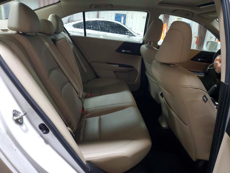 Photo 10 from auction – 2017 HONDA ACCORD with VIN 1HGCR2F8XHA098442