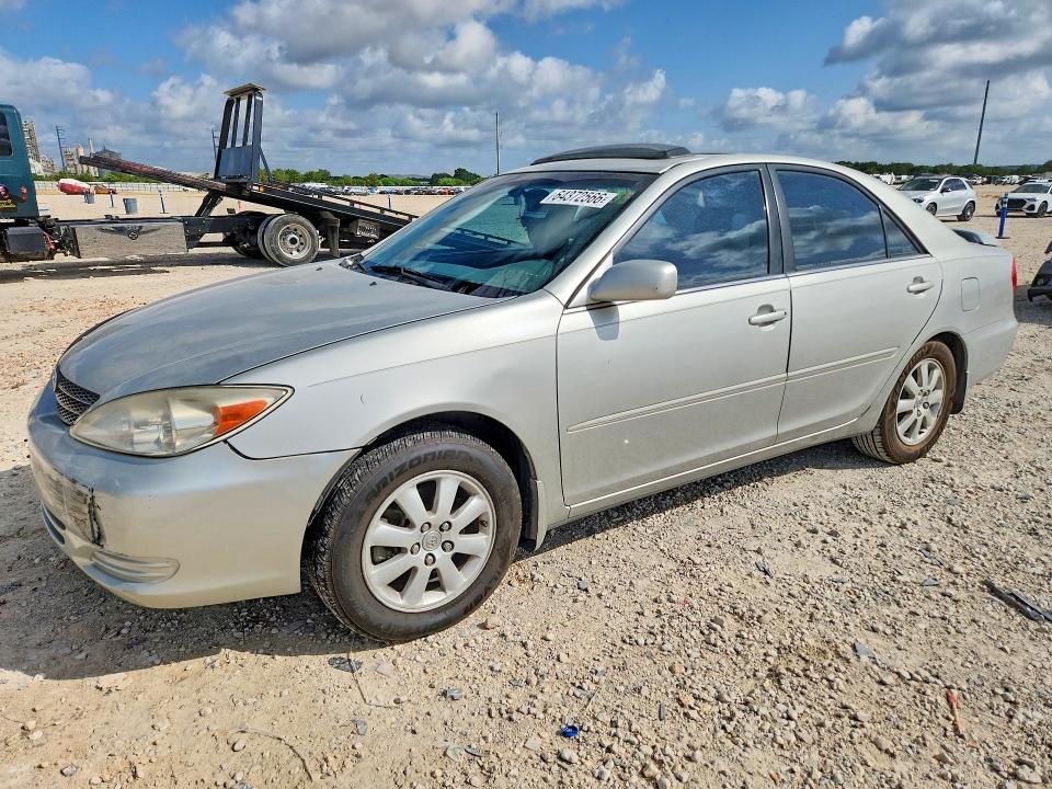 TOYOTA CAMRY 2002 с VIN 4T1BF30K22U012748 - Снимка от търг