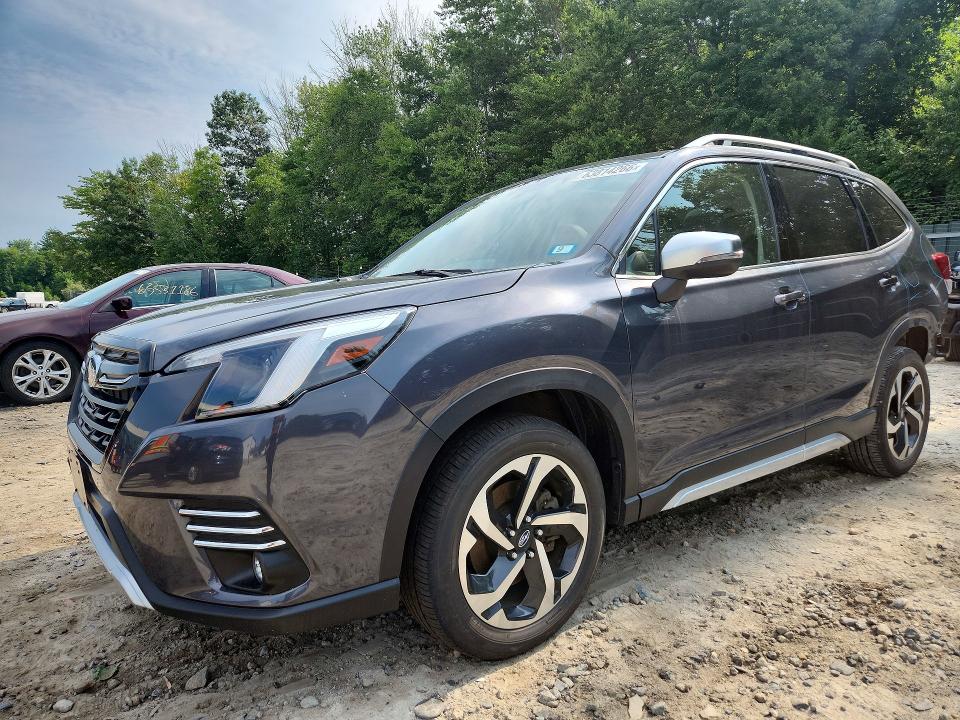 SUBARU FORESTER 2022 with VIN JF2SKARC1NH470456 - Photo from auction