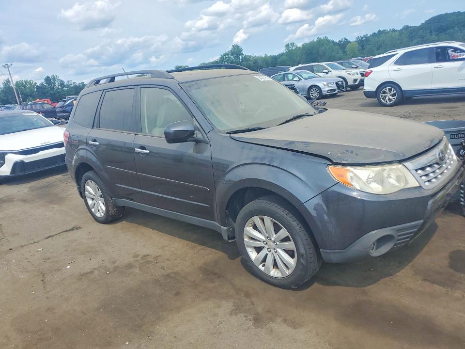 Photo 4 from auction – 2013 SUBARU FORESTER with VIN JF2SHAFC5DH414120