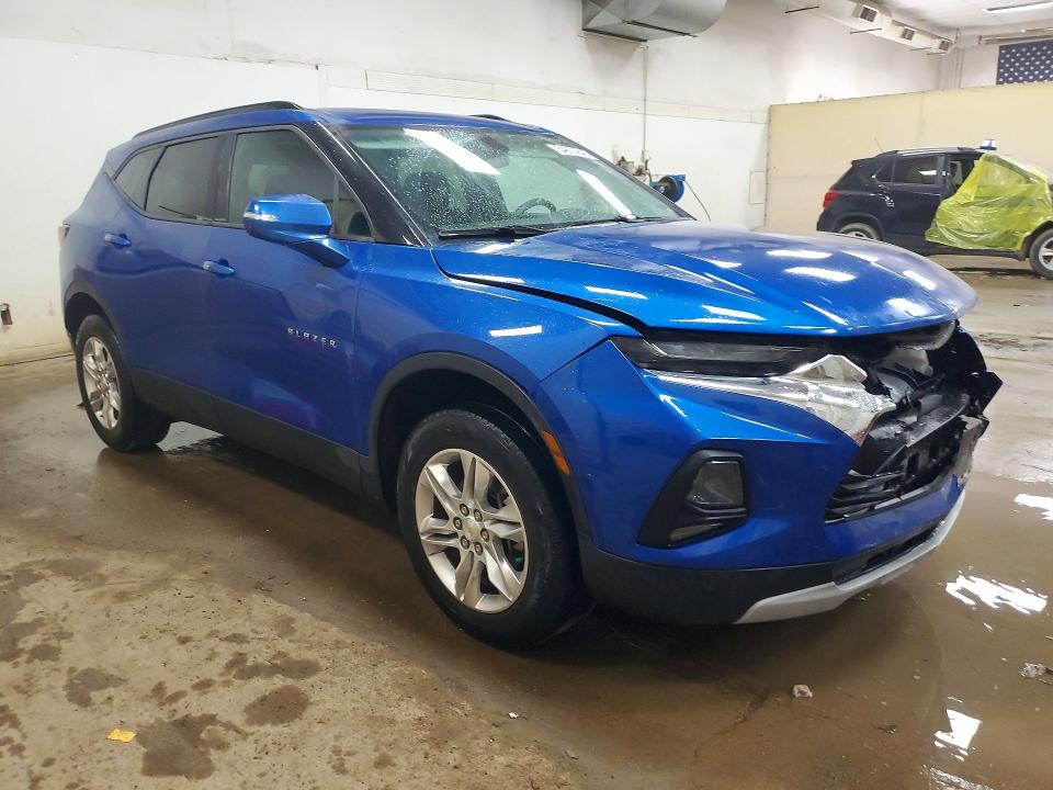 Photo 4 from auction – 2019 CHEVROLET BLAZER with VIN 3GNKBBRA7KS587438
