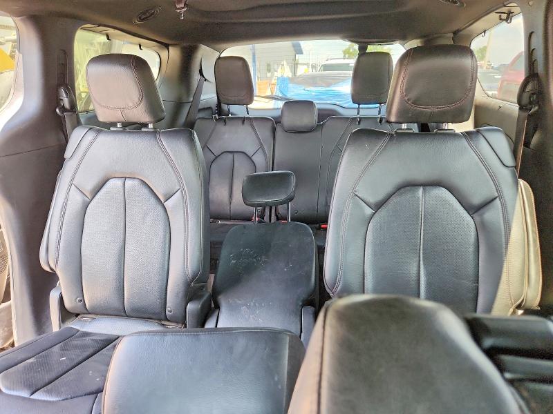 Фото 10 с аукциона – 2019 CHRYSLER PACIFICA с VIN 2C4RC1EG7KR746612