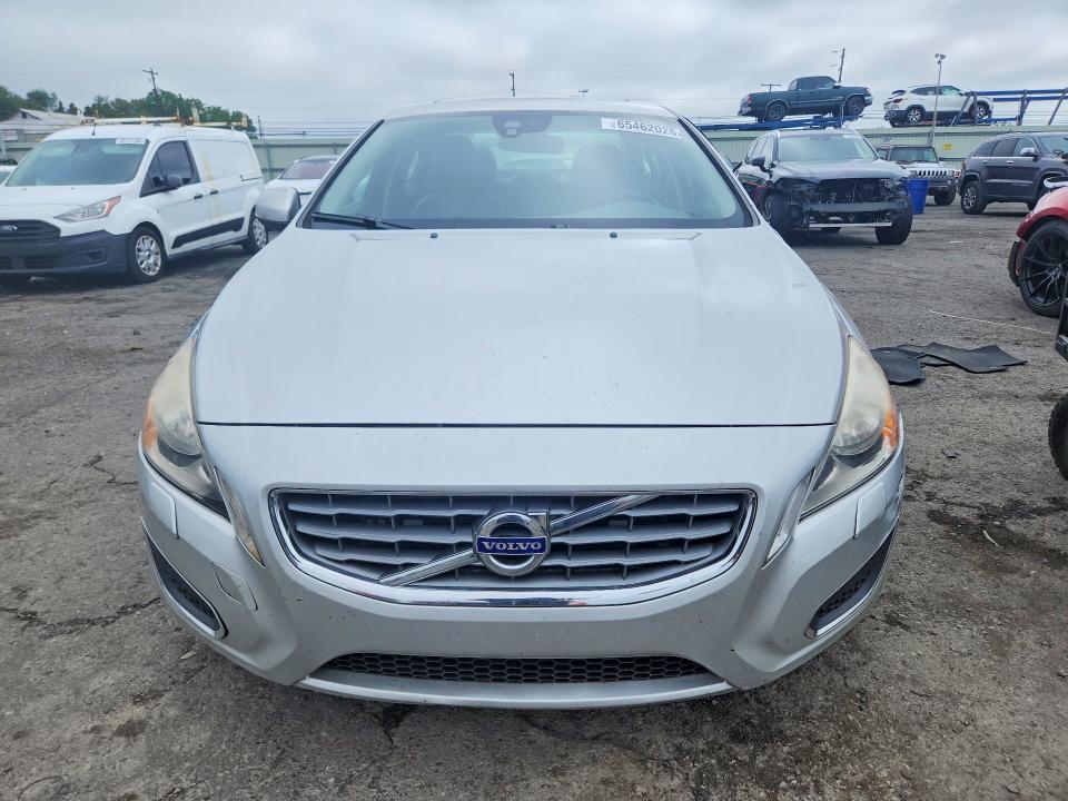 Photo 5 from auction – 2012 VOLVO S60 with VIN YV1622FS3C2119057