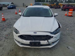 Photo 5 from auction – 2017 FORD FUSION with VIN 3FA6P0LU0HR217182