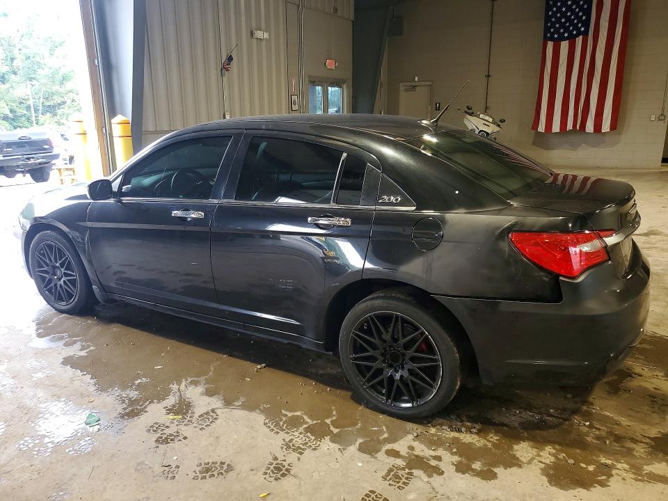Photo 2 from auction – 2011 CHRYSLER 200 with VIN 1C3BC2FG0BN516482