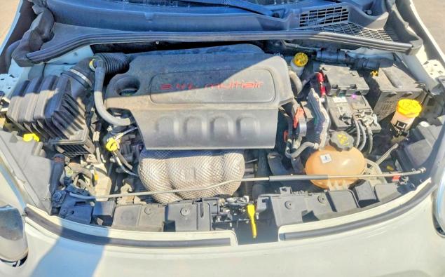 Photo 12 from auction – 2016 FIAT 500X with VIN ZFBCFXET0GP408462