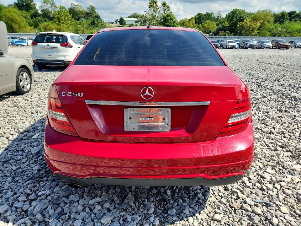 Photo 6 from auction – 2013 MERCEDES-BENZ C with VIN WDDGF4HB5DA790850