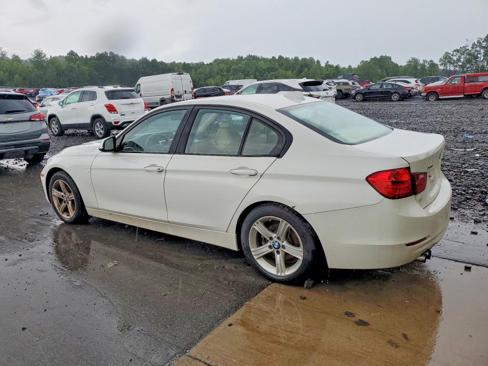 Photo 2 from auction – 2013 BMW 328 with VIN WBA3B5C50DF592396