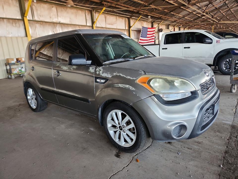 Photo 4 from auction – 2013 KIA SOUL with VIN KNDJT2A53D7580424