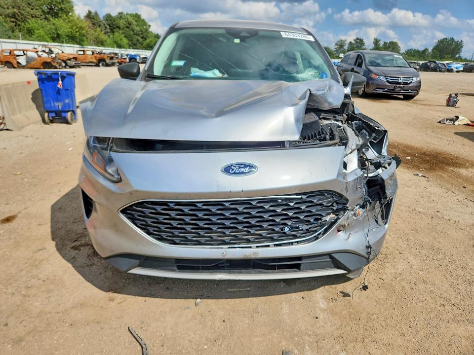 Photo 5 from auction – 2022 FORD ESCAPE with VIN 1FMCU9BZ9NUA85899