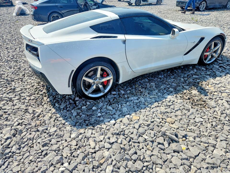 Photo 3 from auction – 2015 CHEVROLET CORVETTE with VIN 1G1YF2D72F5100092