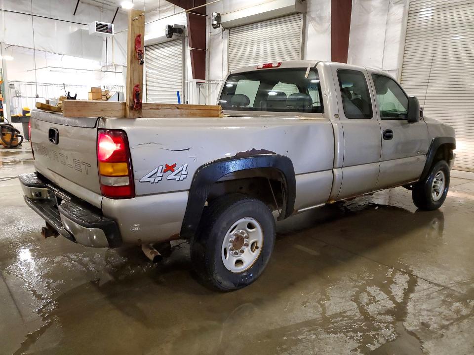 Photo 3 from auction – 2002 CHEVROLET SILVERADO with VIN 1GCGK29U92Z321818