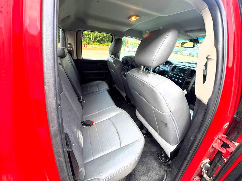 Photo 6 from auction – 2018 RAM 1500 with VIN 1C6RR6FG2JS272406