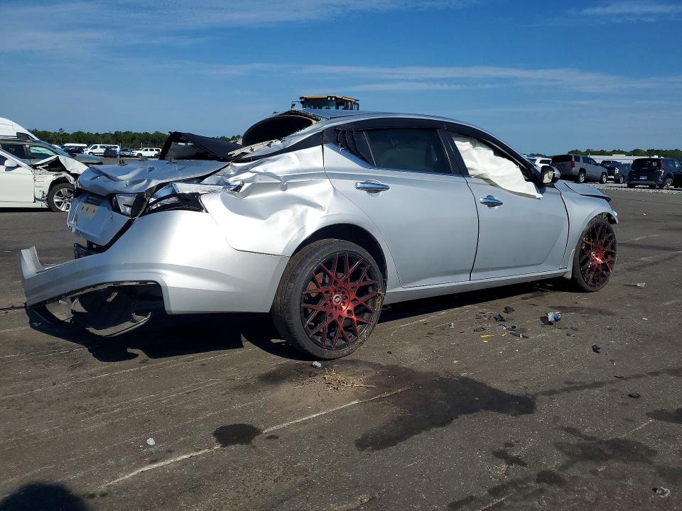 Photo 3 from auction – 2019 NISSAN ALTIMA with VIN 1N4BL4BVXKN317487