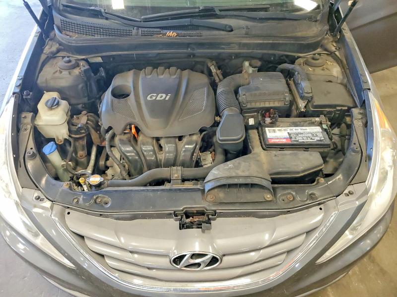Photo 11 from auction – 2011 HYUNDAI SONATA with VIN 5NPEB4AC9BH281804