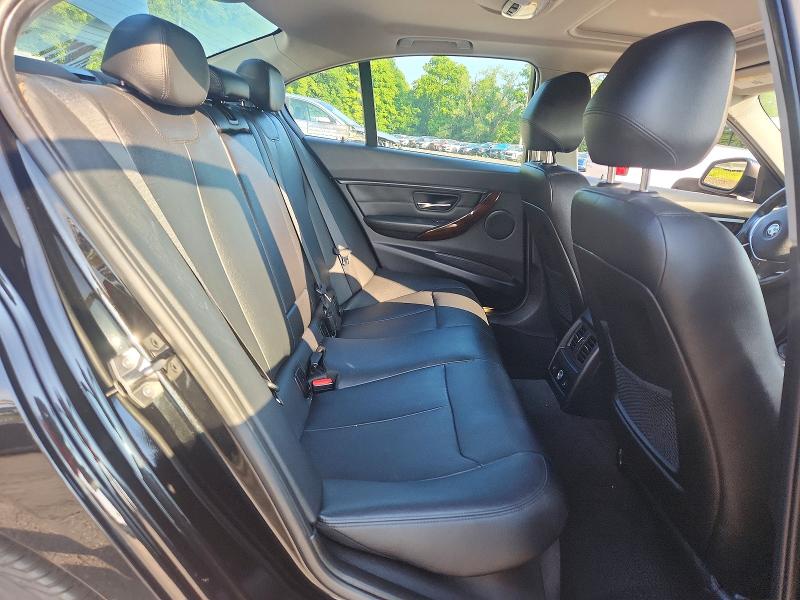 Photo 10 from auction – 2015 BMW 328 with VIN WBA3B3G58FNR87532