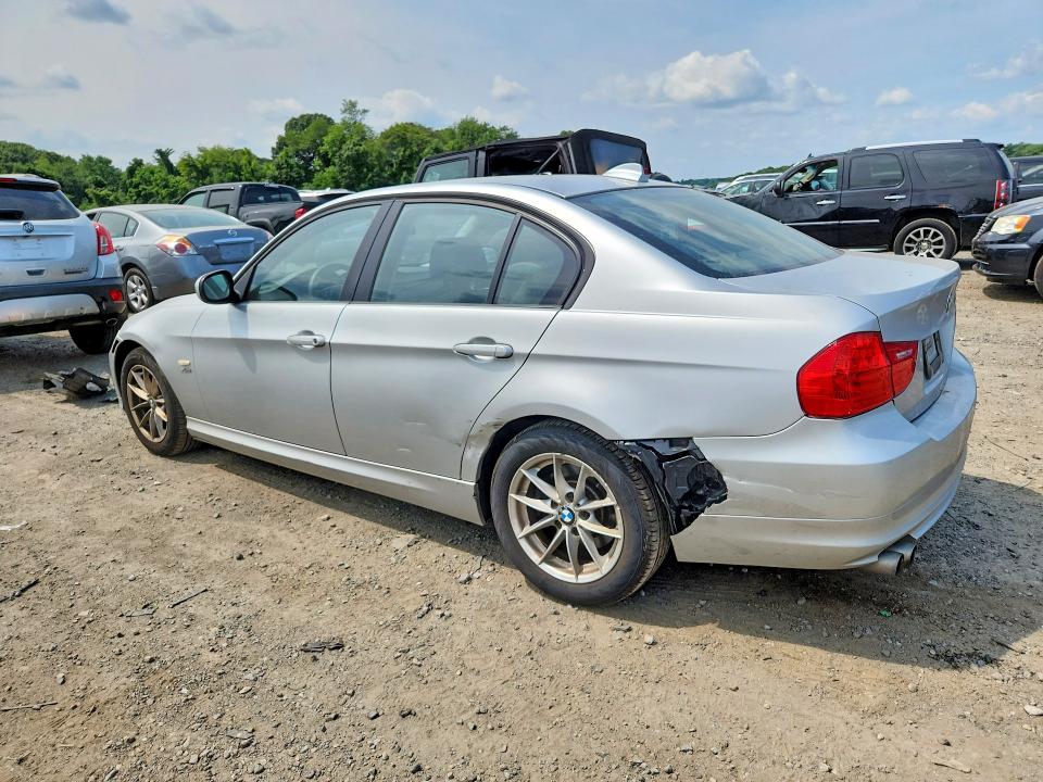 Photo 2 from auction – 2010 BMW 328 with VIN WBAPK5C55AA652781