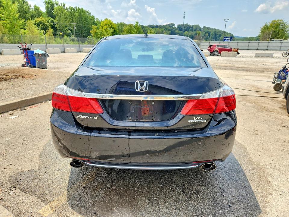 Photo 6 from auction – 2014 HONDA ACCORD with VIN 1HGCR3F91EA012302