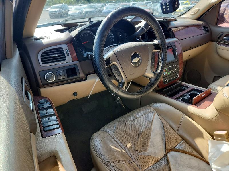Photo 8 from auction – 2010 CHEVROLET TAHOE with VIN 1GNUCCE01AR105430