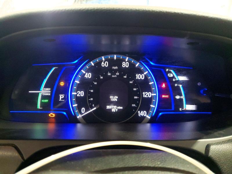 Photo 9 from auction – 2015 HONDA ACCORD with VIN 1HGCR6F55FA010665