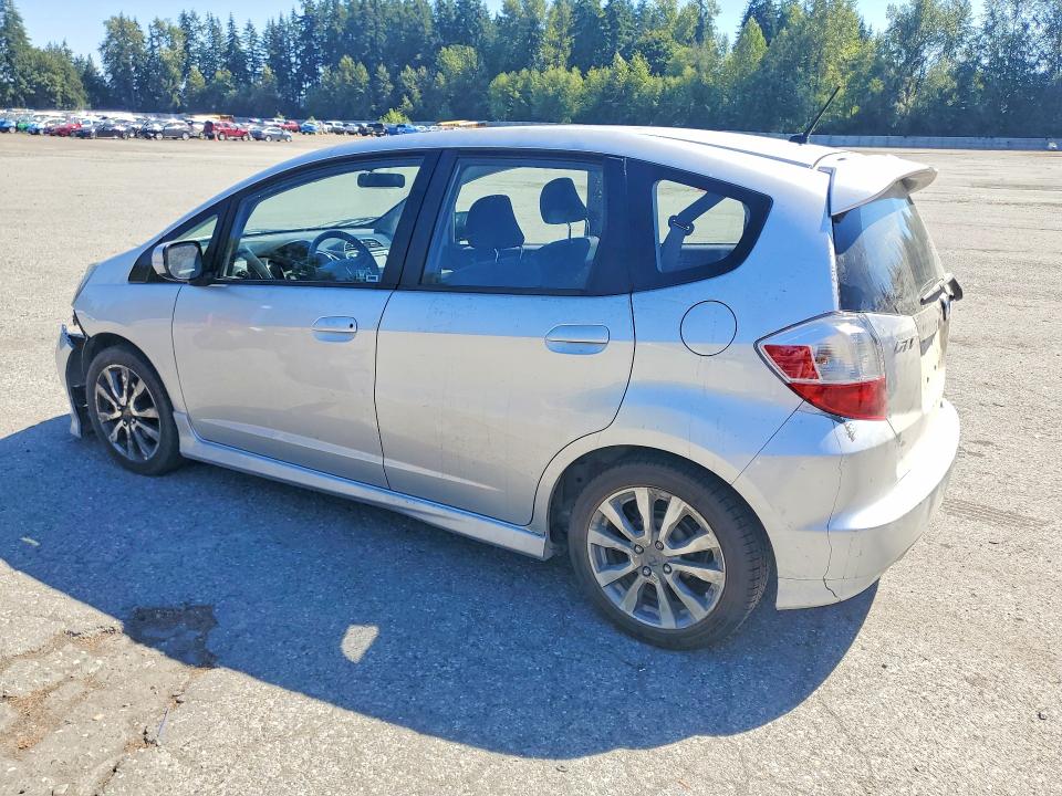 Photo 2 from auction – 2013 HONDA FIT with VIN JHMGE8H69DC004669