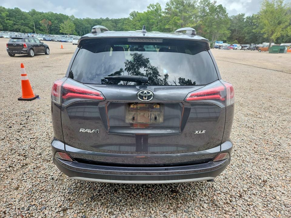 Photo 6 from auction – 2017 TOYOTA RAV4 with VIN JTMWFREV3HJ704653