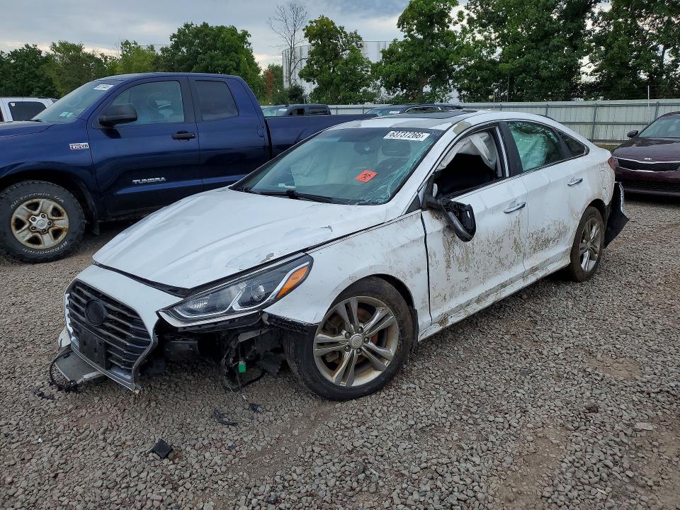 Снимка 1 от търг – 2018 HYUNDAI SONATA с VIN 5NPE34AF2JH694279
