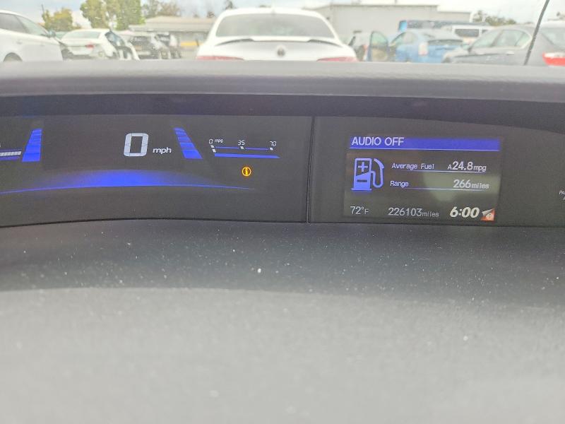 Photo 9 from auction – 2015 HONDA CIVIC with VIN 2HGFB2F80FH529774