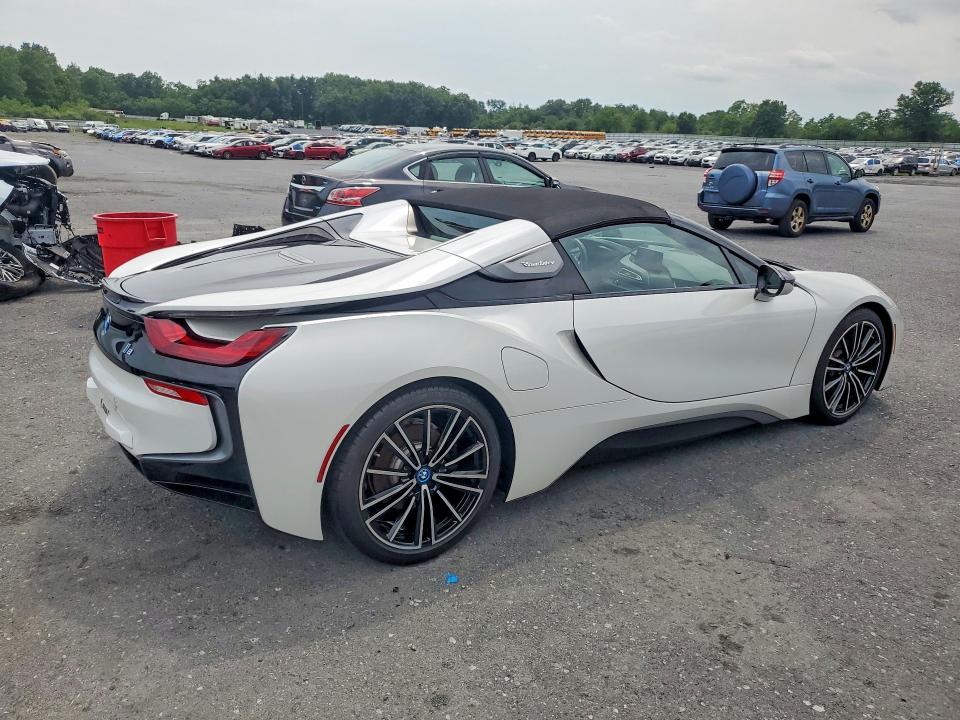 Photo 3 from auction – 2019 BMW I8 with VIN WBY2Z6C57K7E16308
