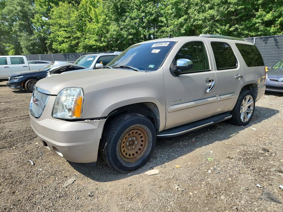 GMC YUKON 2007 with VIN 1GKFK63847J158360 - Photo from auction