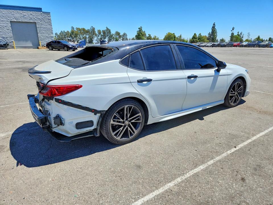 Photo 3 from auction – 2025 TOYOTA CAMRY with VIN 4T1DAACK1SU037230