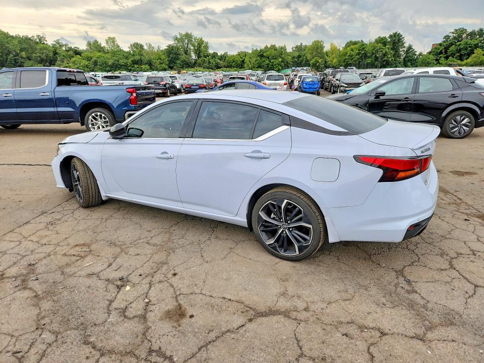 Photo 2 from auction – 2024 NISSAN ALTIMA with VIN 1N4BL4CW9RN302061
