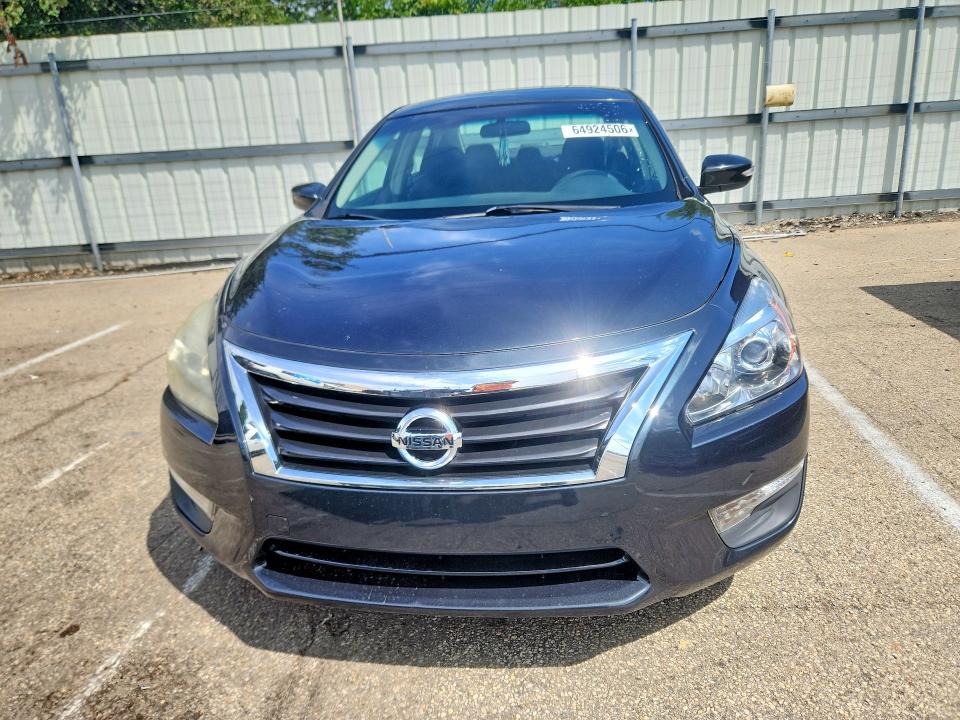 Photo 5 from auction – 2013 NISSAN ALTIMA with VIN 1N4AL3AP2DC263772