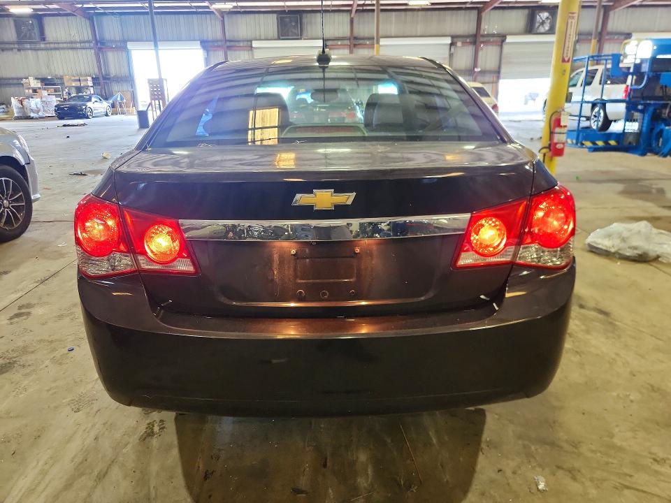 Photo 6 from auction – 2015 CHEVROLET CRUZE with VIN 1G1PC5SB1F7226669