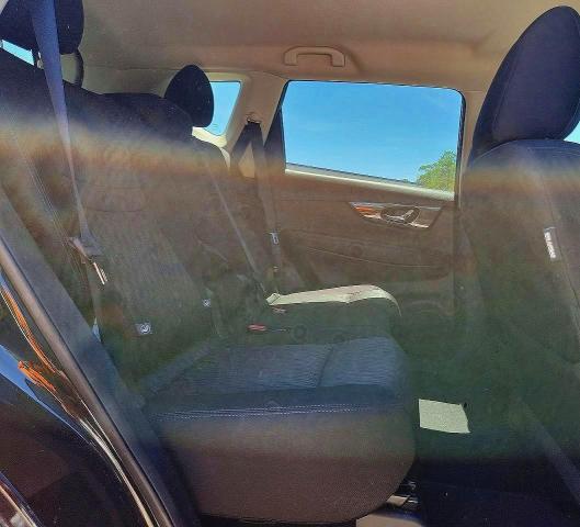Photo 10 from auction – 2017 NISSAN ROGUE with VIN 5N1AT2MV5HC848846