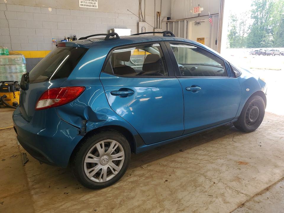 Photo 3 from auction – 2011 MAZDA MAZDA 2 with VIN JM1DE1HY4B0129834