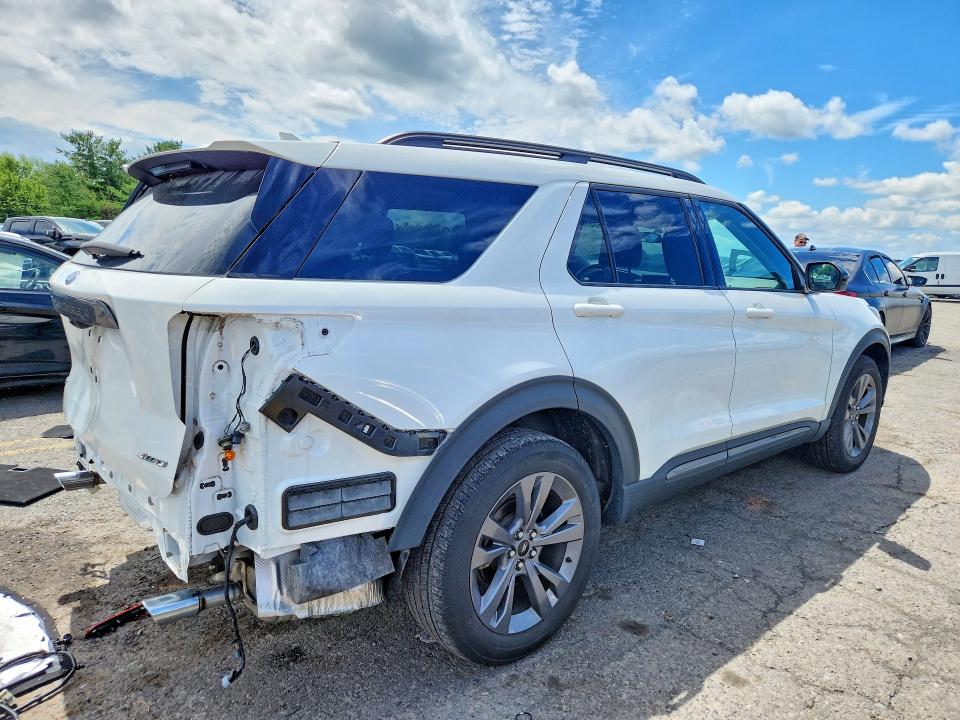 Фото 3 с аукциона – 2023 FORD EXPLORER с VIN 1FMSK8DH9PGB34715