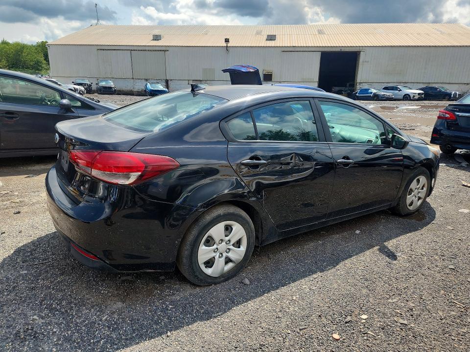 Photo 3 from auction – 2018 KIA FORTE with VIN 3KPFK4A71JE263436